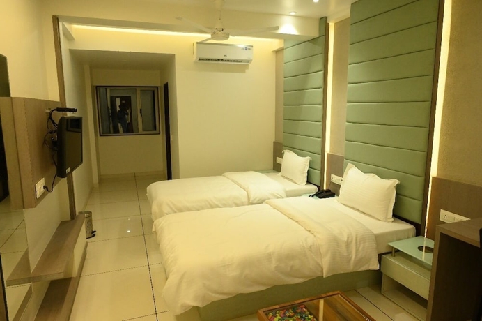 Imagen de la habitación del Hotel HOTEL PARQOTEL. Foto 10
