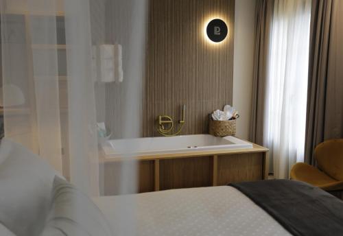 Imagen de la habitación del Hotel HOTEL PUERTO DE LUARCA. Foto 9