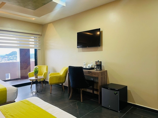 Imagen de la habitación del Hotel HOTEL QUINTA LOS LAURELES. Foto 14