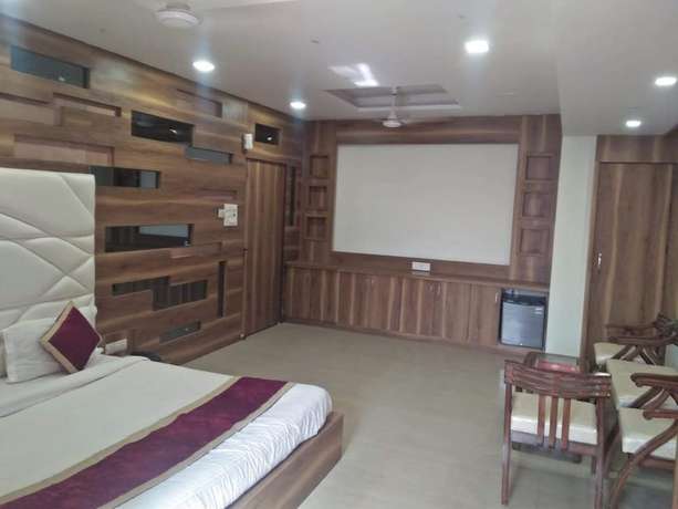 Imagen de la habitación del Hotel HOTEL RADIANCE. Foto 4