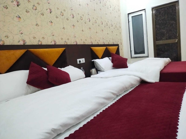 Imagen de la habitación del Hotel HOTEL RAMAYANAM PALACE. Foto 4