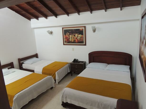 Imagen general del Hotel HOTEL REAL. Foto 2