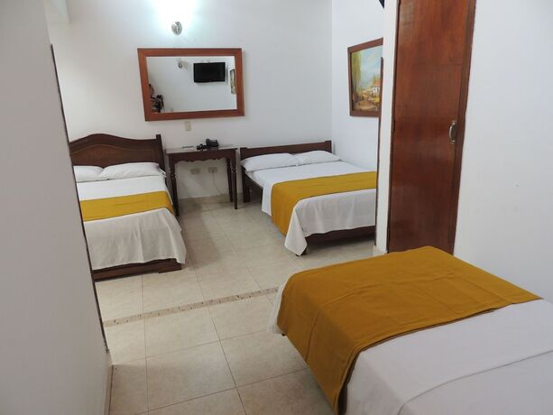 Imagen de la habitación del Hotel HOTEL REAL. Foto 13
