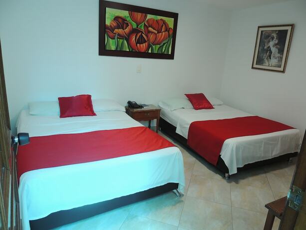 Imagen de la habitación del Hotel HOTEL REAL. Foto 17