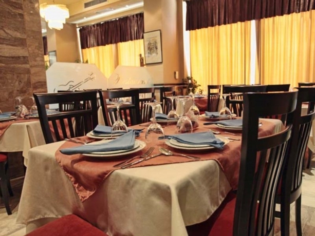 Imagen general del Hotel HOTEL REGENCY. Foto 2