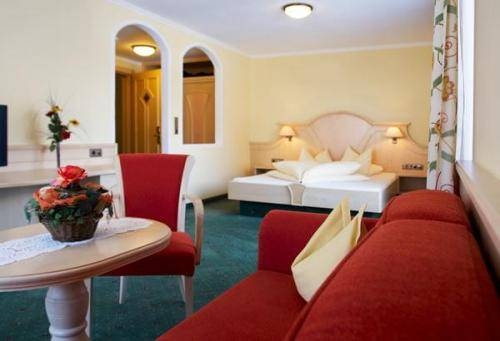 Imagen general del Hotel HOTEL REGINA, S&ouml;lden . Foto 4