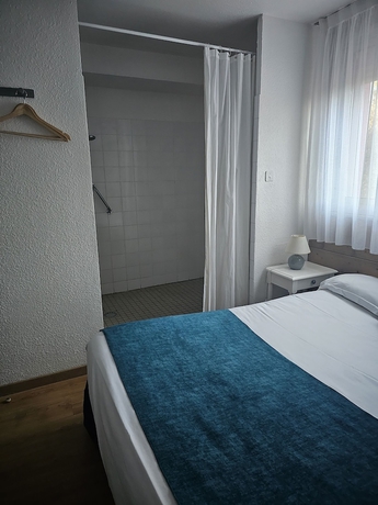Imagen de la habitación del Hotel HOTEL RESTAURANT DU LAC, Graulhet. Foto 8