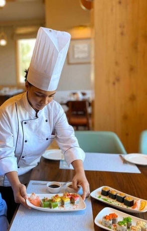 Imagen del bar/restaurante del Hotel HOTEL REWA LADAKH. Foto 3