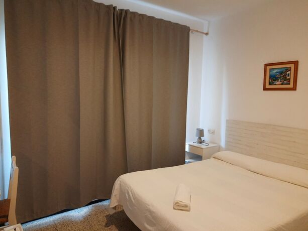 Imagen de la habitación del Hotel HOTEL RIOMAR. Foto 17