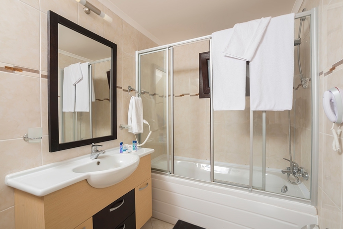 Imagen general del Hotel HOTEL RIVER GARDEN RESIDENCE. Foto 6