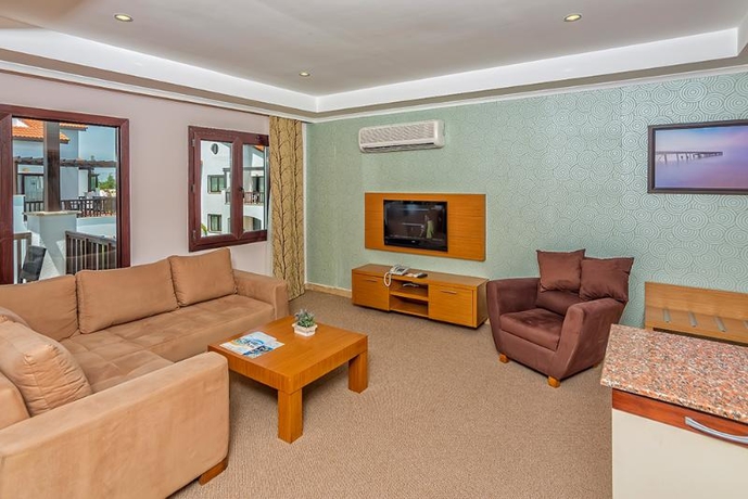Imagen general del Hotel HOTEL RIVER GARDEN RESIDENCE. Foto 11