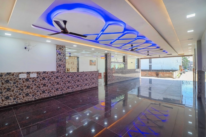 Imagen de los interiores del Hotel HOTEL RIYA RAJ. Foto 12