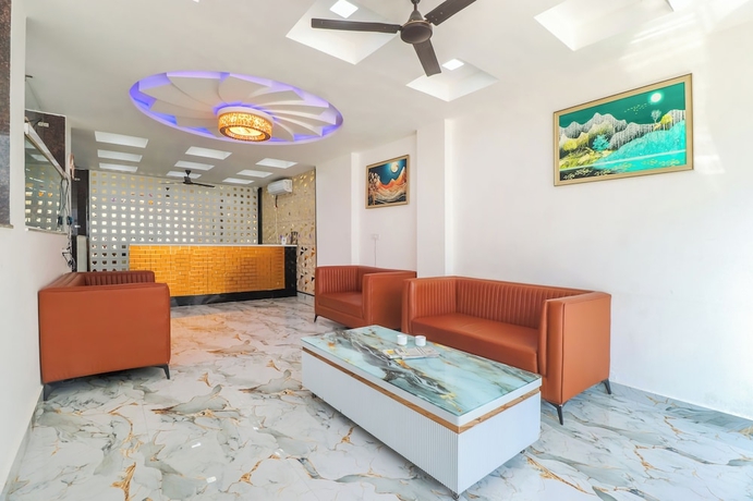 Imagen de los interiores del Hotel HOTEL RIYA RAJ. Foto 16
