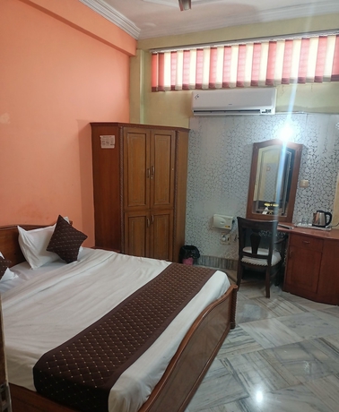 Imagen de la habitación del Hotel HOTEL RIZ VARANASI. Foto 5