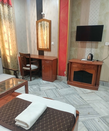 Imagen de la habitación del Hotel HOTEL RIZ VARANASI. Foto 13