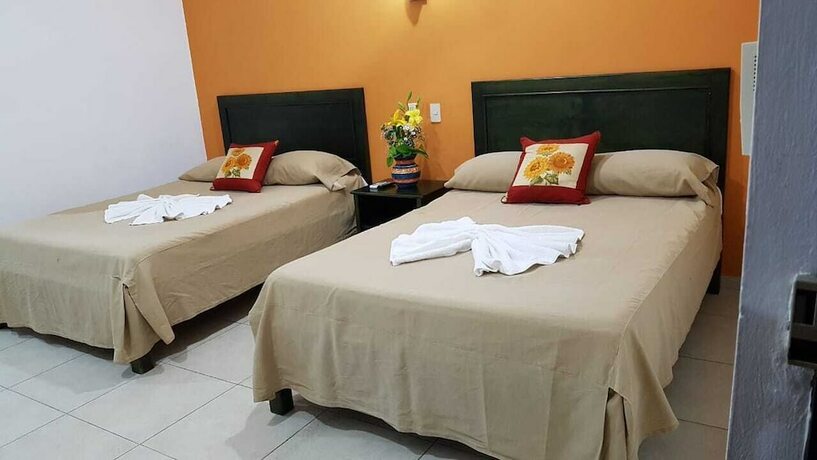 Imagen de la habitación del Hotel HOTEL ROSALIA. Foto 9