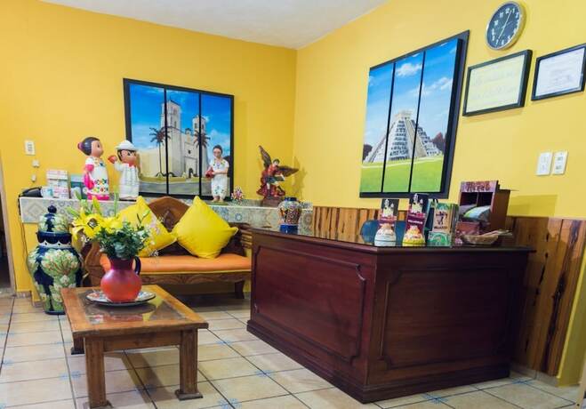Imagen general del Hotel HOTEL ROSALIA. Foto 3