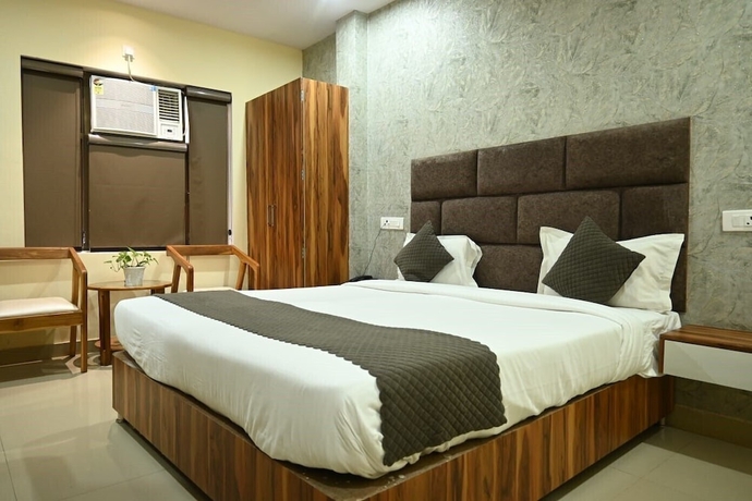 Imagen de la habitación del Hotel HOTEL ROSHAN. Foto 5