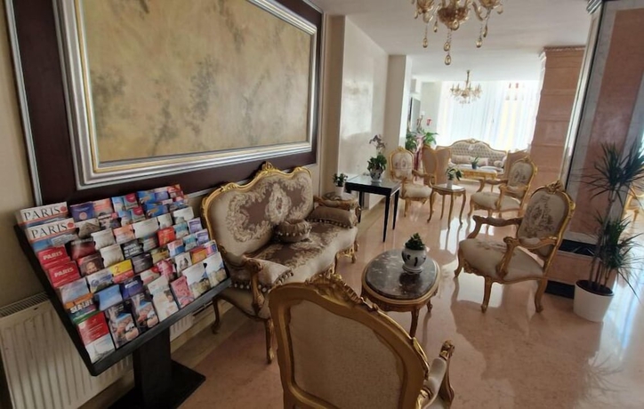 Imagen de los interiores del Hotel HOTEL ROYAL, IVRY SUR SEINE. Foto 15