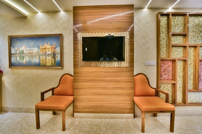 Imagen de los interiores del Hotel HOTEL RV GOLDEN. Foto 16