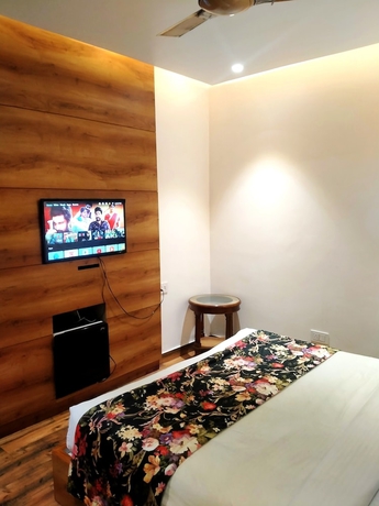 Imagen de la habitación del Hotel HOTEL RV GOLDEN. Foto 7