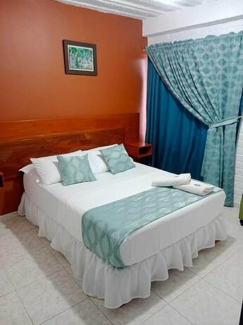 Imagen de la habitación del Hotel HOTEL SAN MARINO. Foto 14