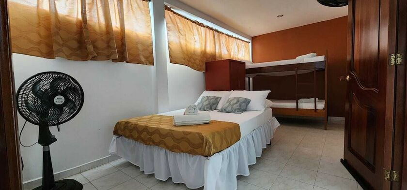 Imagen general del Hotel HOTEL SAN MARINO. Foto 4