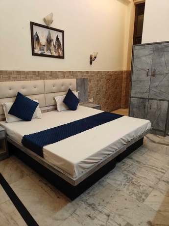 Imagen de la habitación del Hotel HOTEL SARWAN. Foto 7