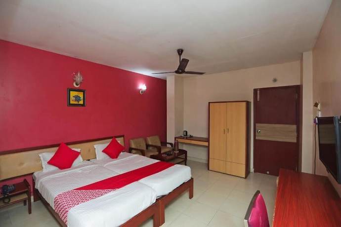 Imagen de la habitación del Hotel HOTEL SATKAR. Foto 10