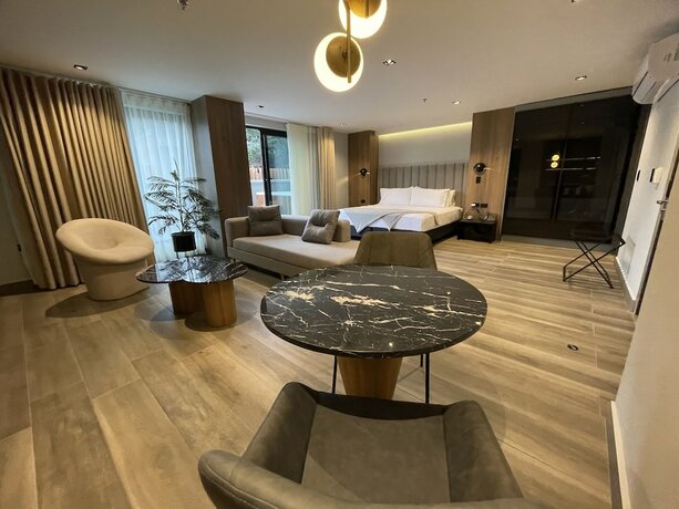 Imagen general del Hotel HOTEL SELIS. Foto 6