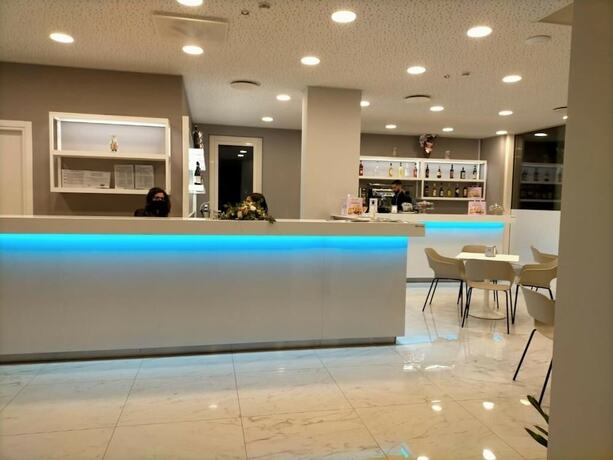 Imagen general del Hotel HOTEL SETTIBI. Foto 6