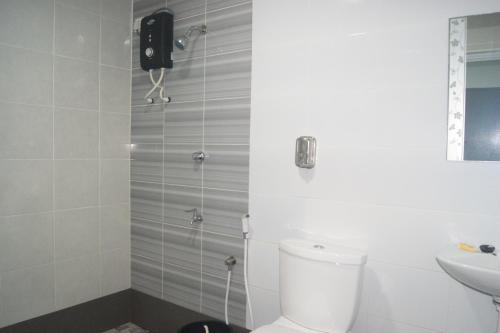 Imagen de la habitación del Hotel HOTEL SHAFURA 2. Foto 4