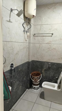 Imagen de la habitación del Hotel HOTEL SHIVANSH. Foto 8