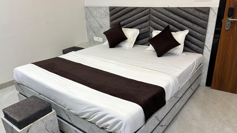 Imagen de la habitación del Hotel HOTEL SHREE ASHTAVINAYAK GRAND. Foto 9
