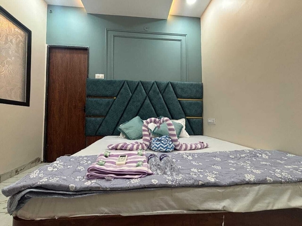 Imagen de la habitación del Hotel HOTEL SHREE GAJANAND PALACE. Foto 5