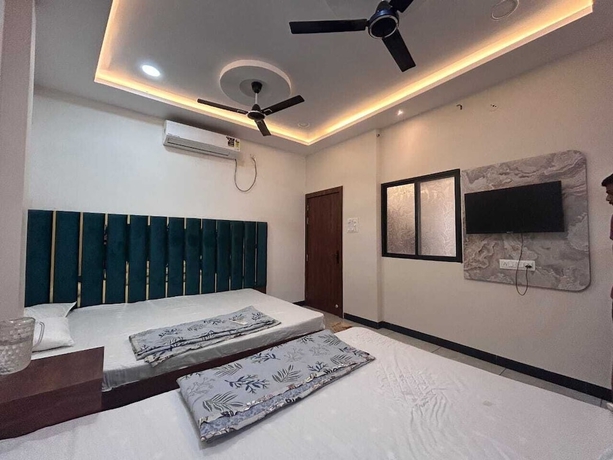 Imagen de la habitación del Hotel HOTEL SHREE GAJANAND PALACE. Foto 8
