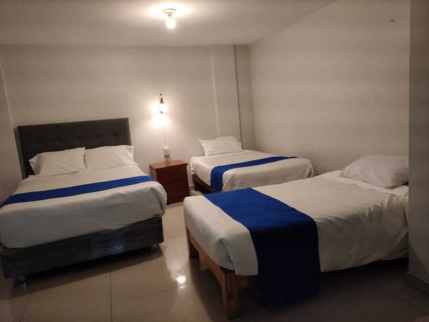 Imagen de la habitación del Hotel HOTEL SIDERAL OFICIAL. Foto 10