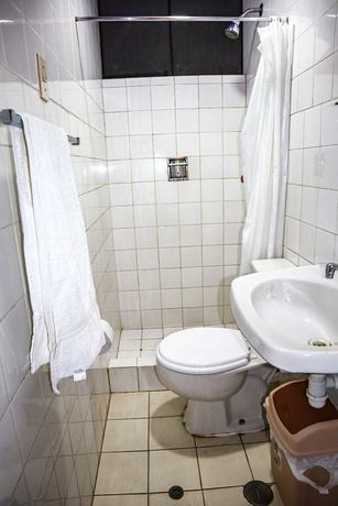 Imagen de la habitación del Hotel HOTEL SIDERAL OFICIAL. Foto 11