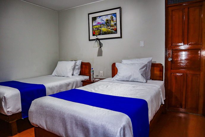 Imagen de la habitación del Hotel HOTEL SIDERAL OFICIAL. Foto 13