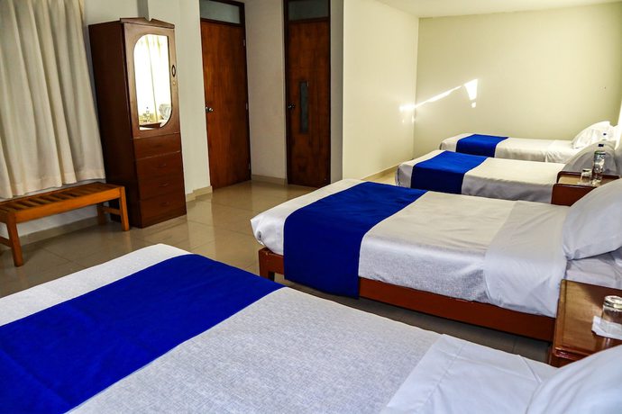 Imagen de la habitación del Hotel HOTEL SIDERAL OFICIAL. Foto 16
