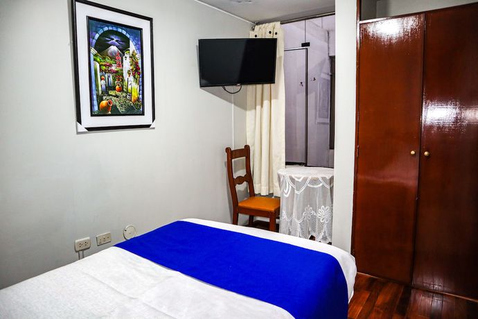 Imagen de la habitación del Hotel HOTEL SIDERAL OFICIAL. Foto 17