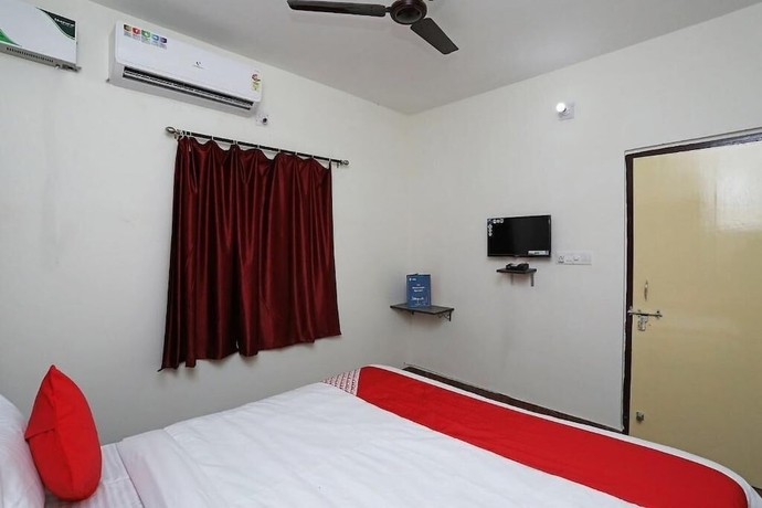 Imagen de la habitación del Hotel HOTEL SINTLE PALACE. Foto 7