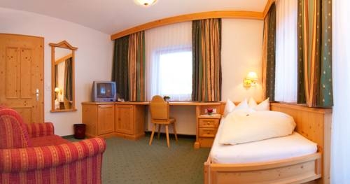 Imagen general del Hotel HOTEL SONNHOF. Foto 10