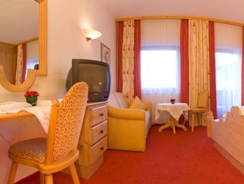 Imagen general del Hotel HOTEL SONNHOF. Foto 11