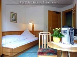 Imagen de la habitación del Hotel HOTEL ST. NIKOLAUS. Foto 13