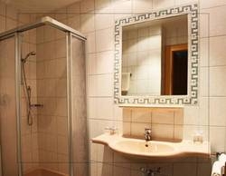 Imagen de la habitación del Hotel HOTEL ST. NIKOLAUS. Foto 14