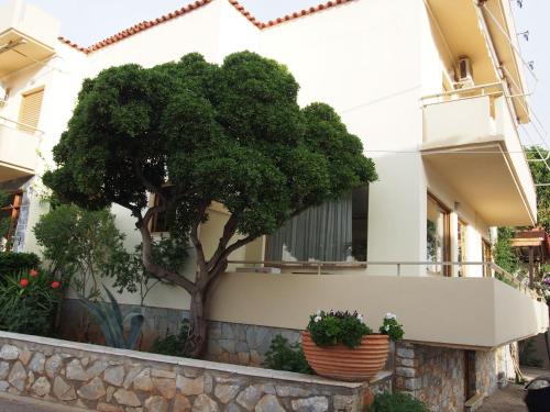 Imagen general del Hotel HOTEL STOUPA. Foto 2