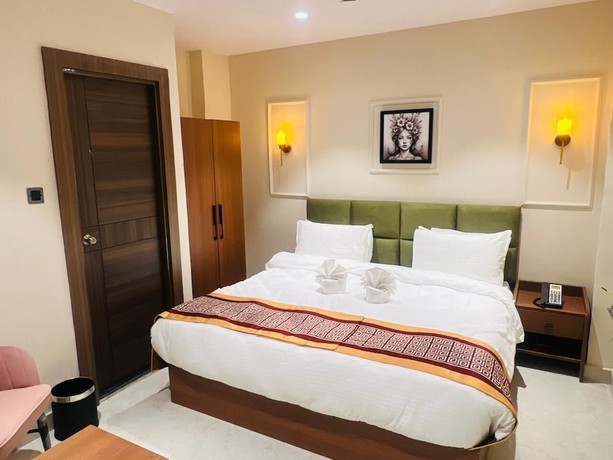 Imagen de la habitación del Hotel HOTEL SUPREME INN. Foto 2