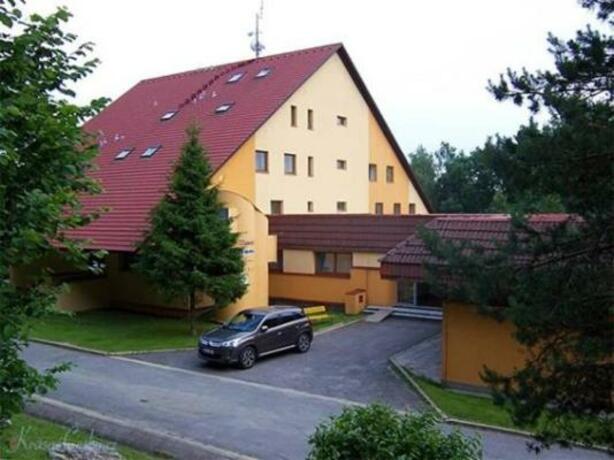 Imagen general del Hotel HOTEL SVRATKA. Foto 9