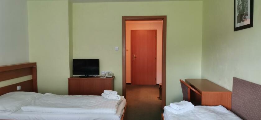 Imagen general del Hotel HOTEL SVRATKA. Foto 55
